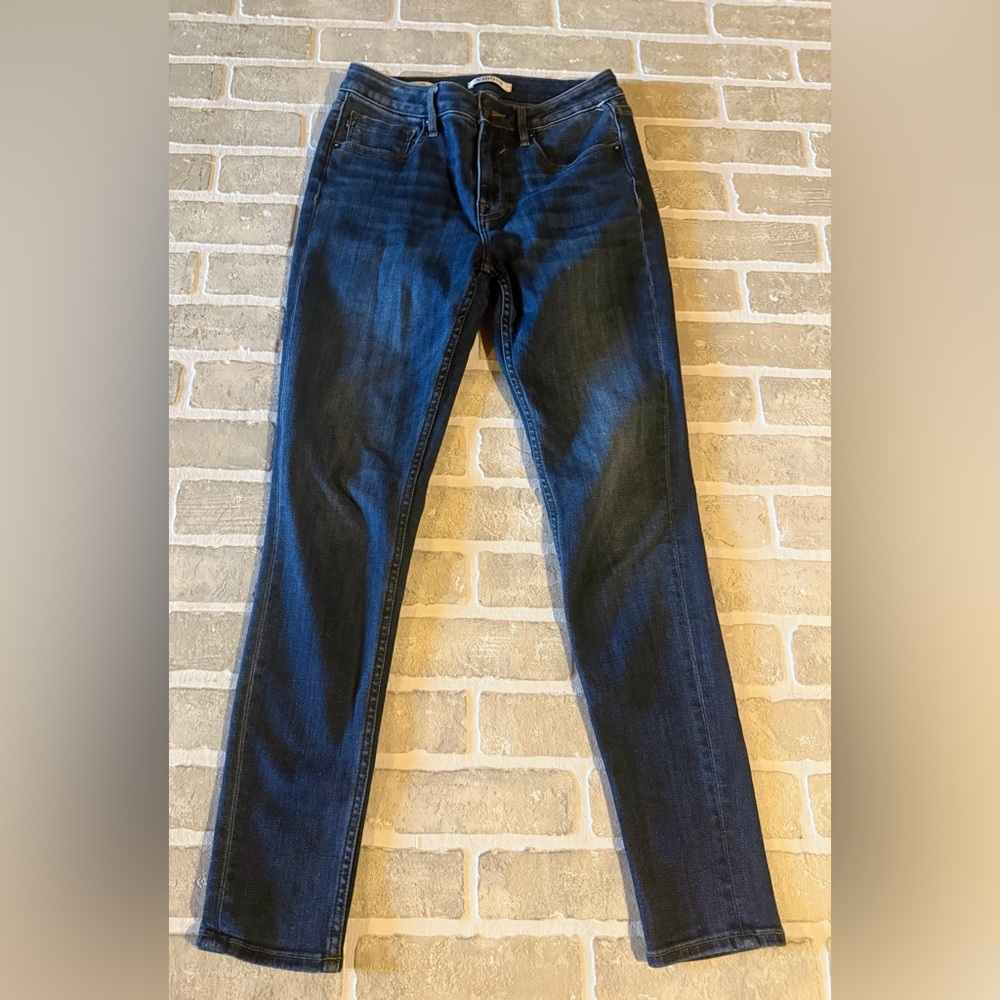 NWOT Vigoss Women's Dark Blue Jeggings